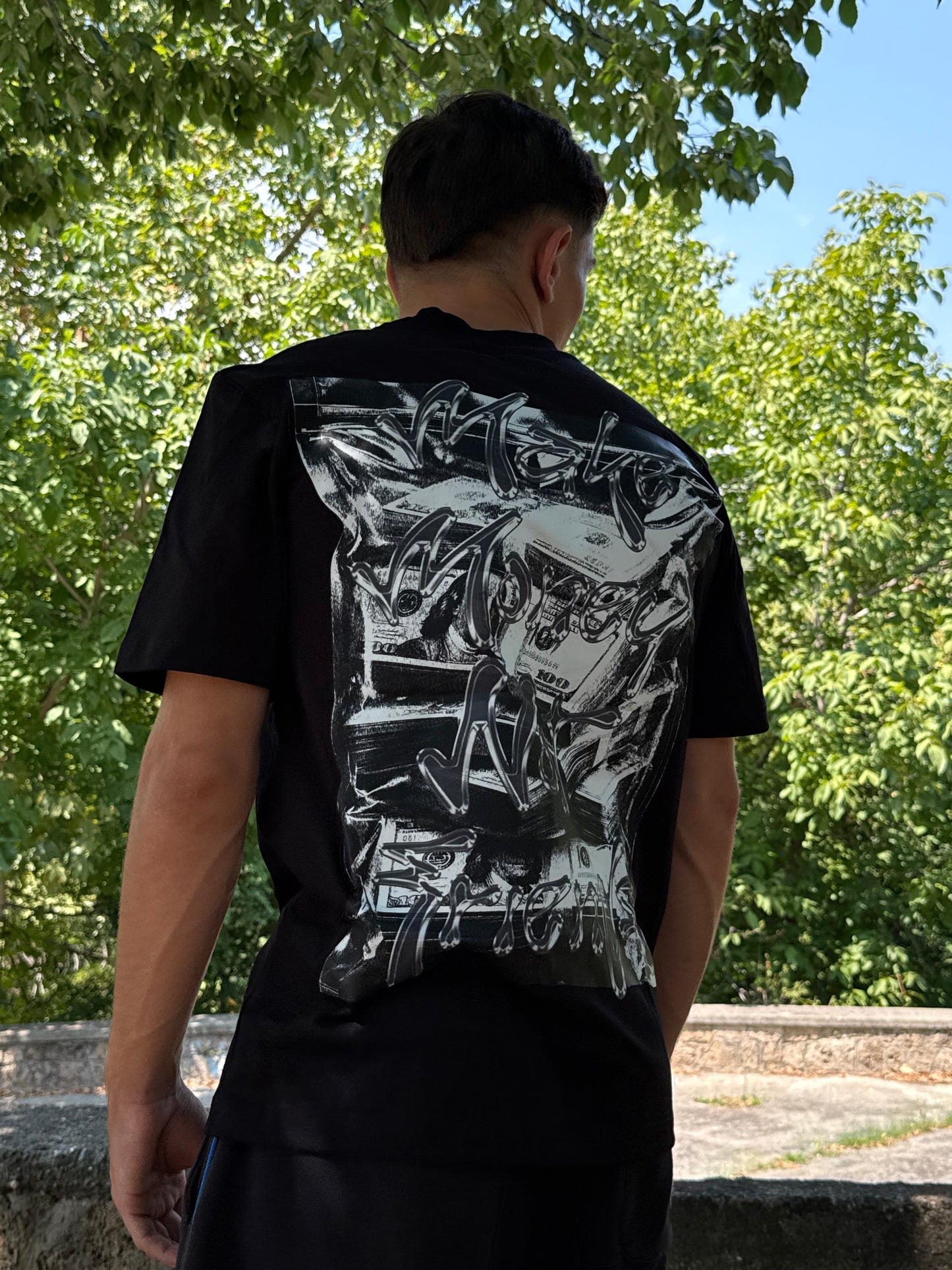 Make Money Not Friends T-Shirt Giuraz
