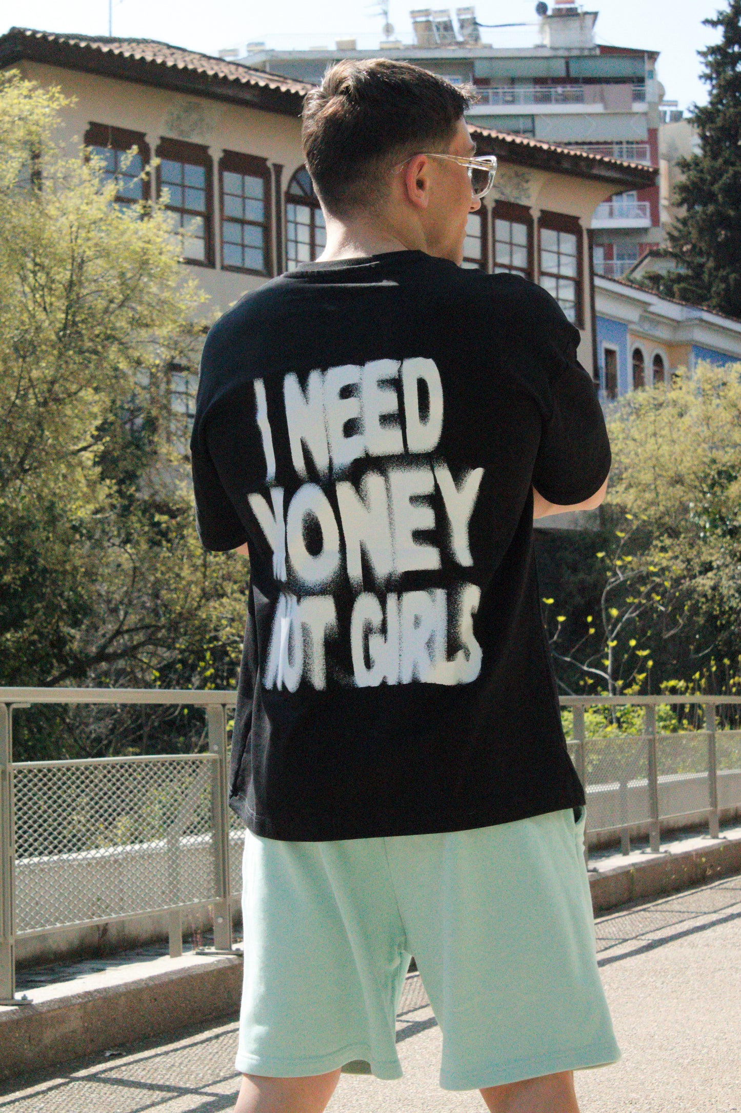 Giuraz Money Over Girls Black oversized T-shirt